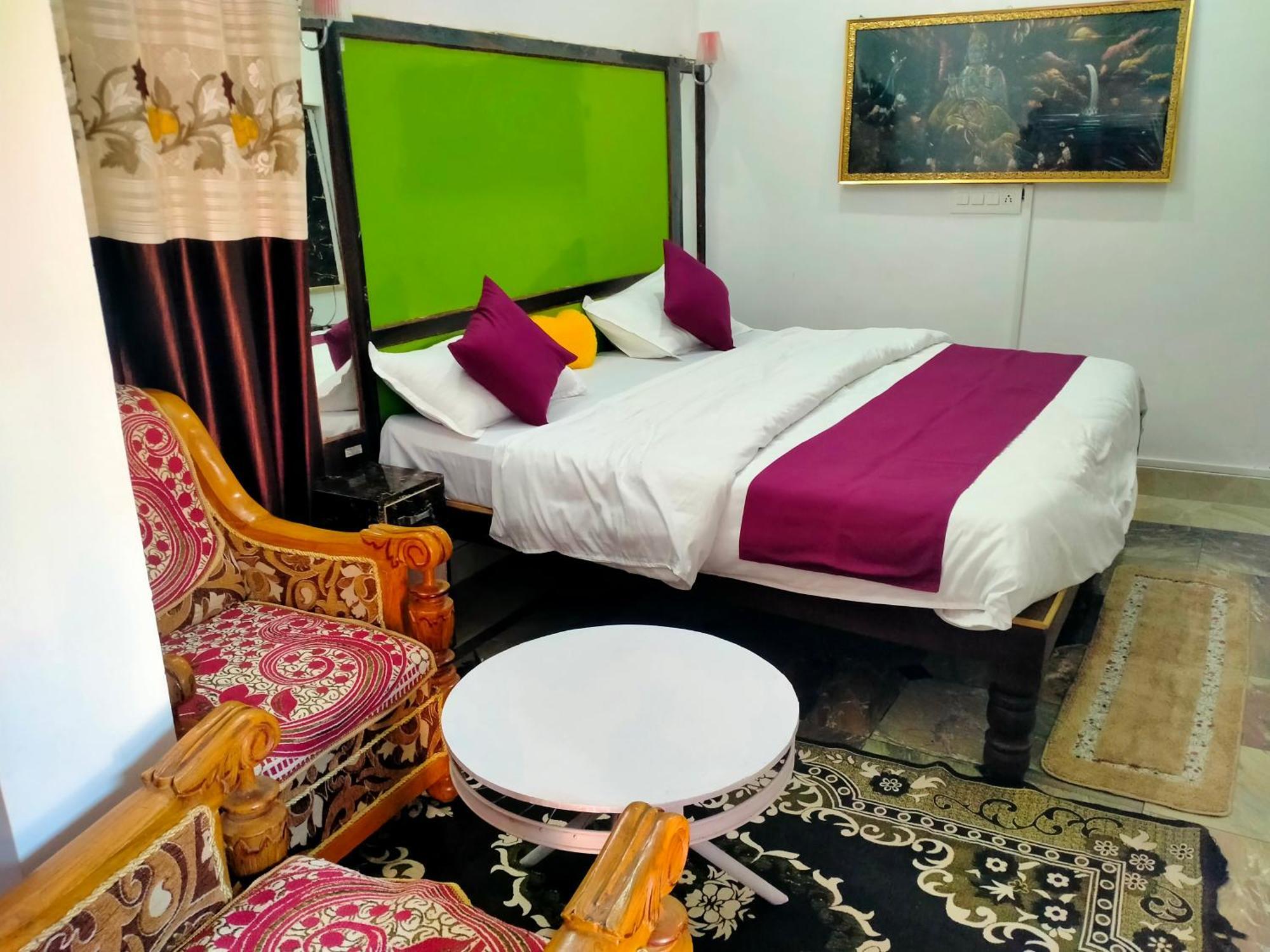 Eastern Gate Homestay 克久拉霍 外观 照片